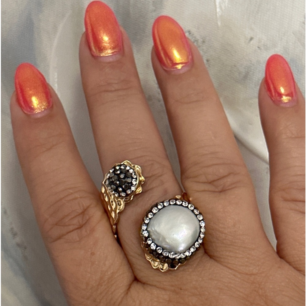 Rhinestone Pave Round Pearl Wrap ring with hammered gold band.